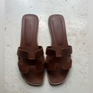 Hermes Oran Tan Sandal size 39